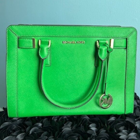 Perfect condition Michael Kors summer green purse - NWOT - Picture 1 of 6